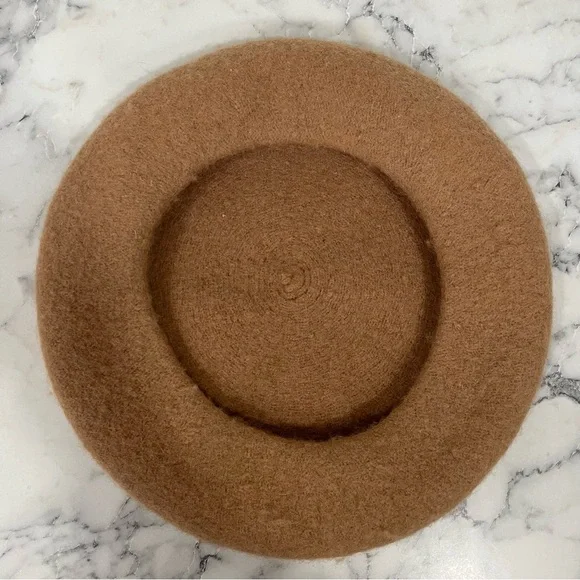 Classic wool beret hat camel color French style classic stylish neutral - Picture 5 of 8